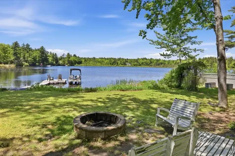22 Hemlock Circle Sandown NH 03873