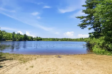 22 Hemlock Circle Sandown NH 03873