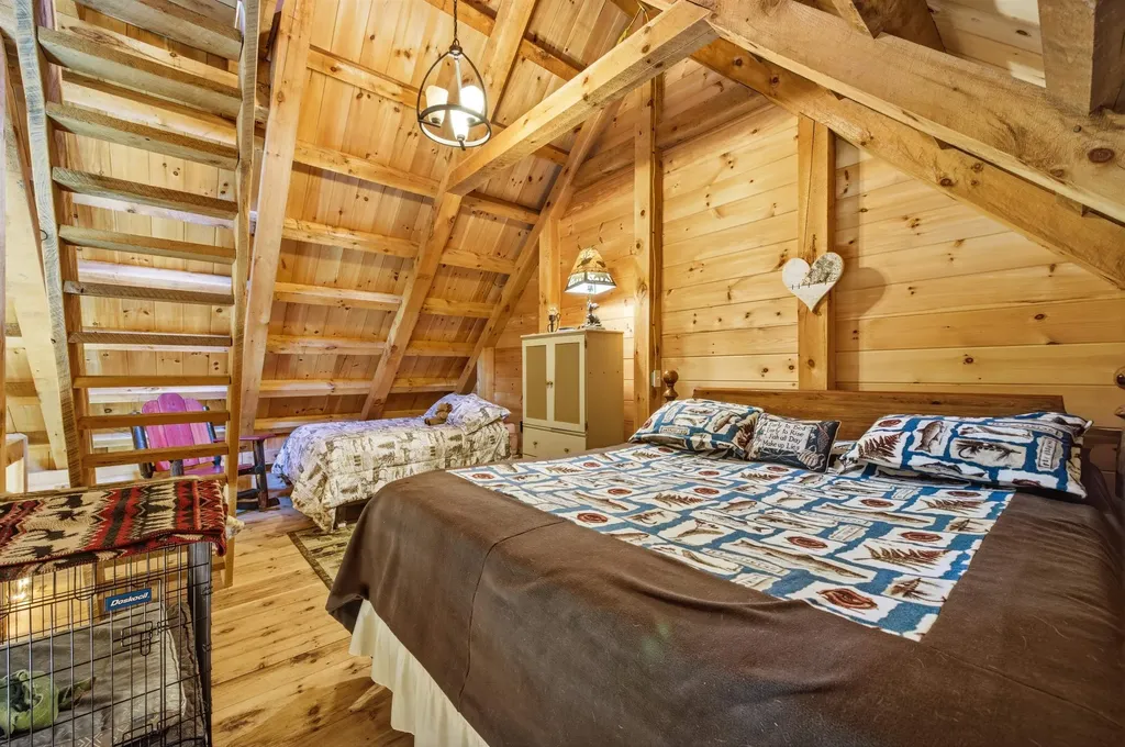 2484 North Main Street Pittsburg NH 03592