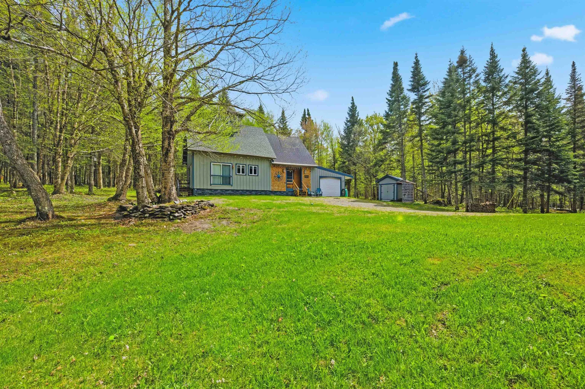 2484 North Main Street Pittsburg NH 03592