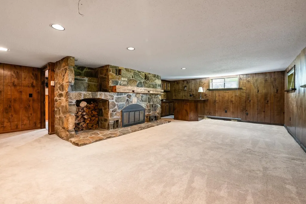 54 Blueberry Hill Drive Lebanon NH 03766