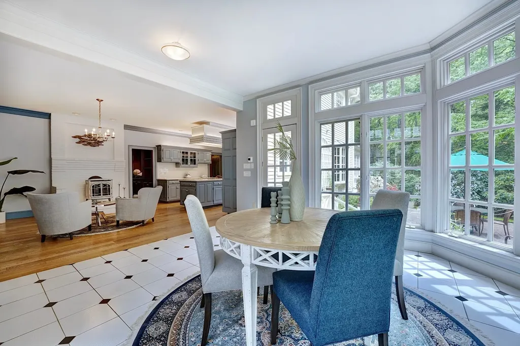 8 Ship Rock Road North Hampton NH 03862
