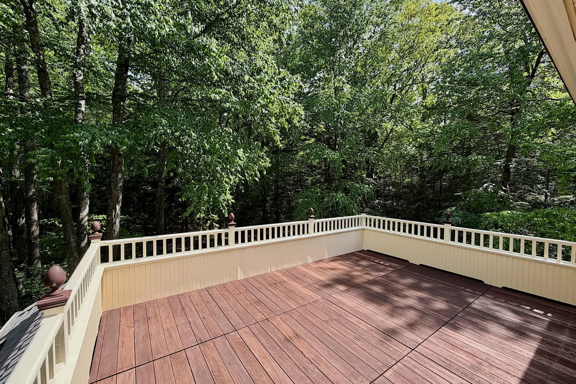 8 Ship Rock Road North Hampton NH 03862