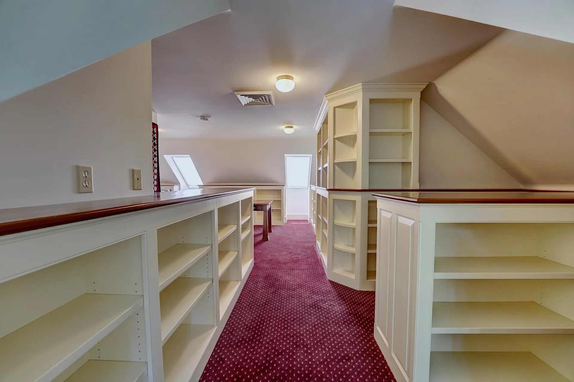 8 Ship Rock Road North Hampton NH 03862