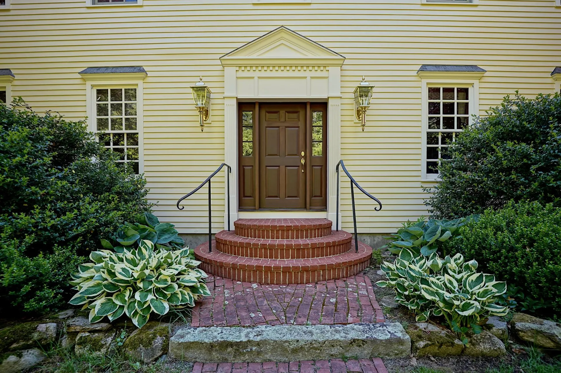 8 Ship Rock Road North Hampton NH 03862