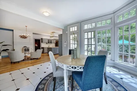 8 Ship Rock Road North Hampton NH 03862