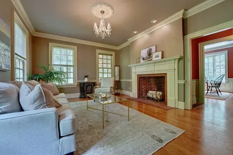 8 Ship Rock Road North Hampton NH 03862
