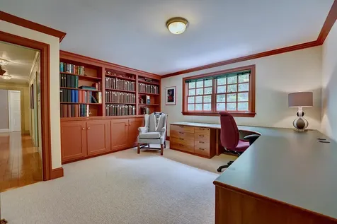 8 Ship Rock Road North Hampton NH 03862