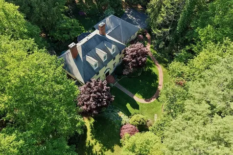 8 Ship Rock Road North Hampton NH 03862