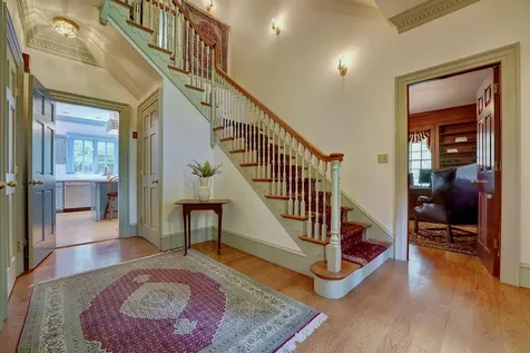 8 Ship Rock Road North Hampton NH 03862
