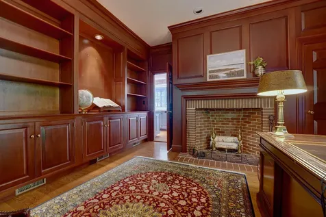 8 Ship Rock Road North Hampton NH 03862