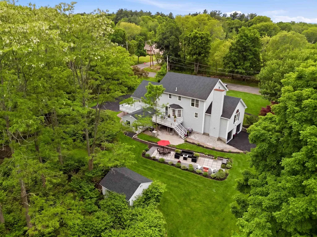 2 Emileo Lane Salem NH 03079