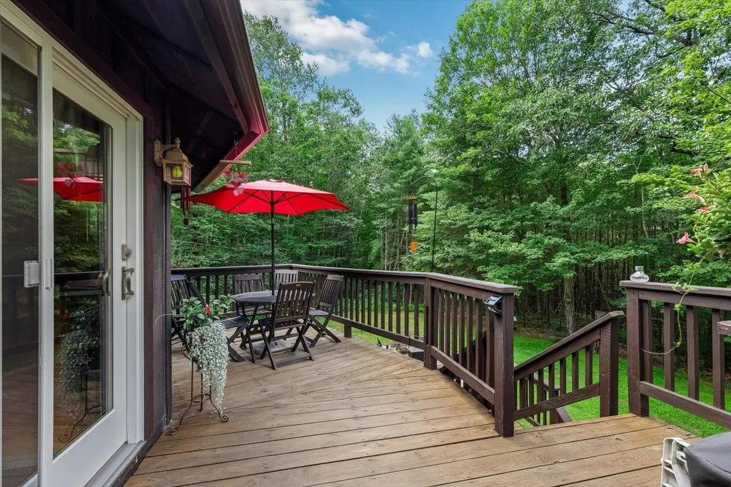 332 Eaton Road Swanzey NH 03446