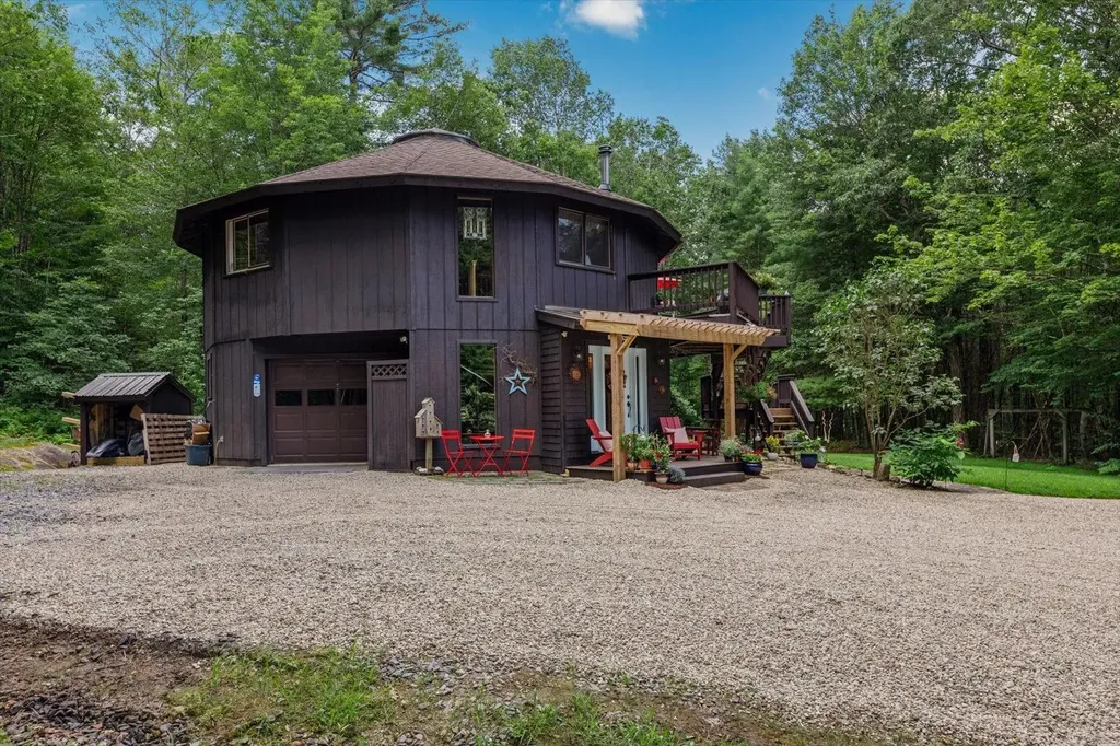 332 Eaton Road Swanzey NH 03446