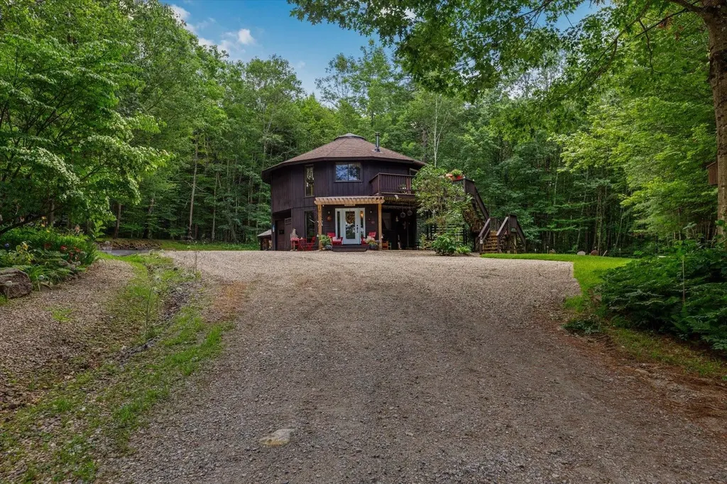 332 Eaton Road Swanzey NH 03446