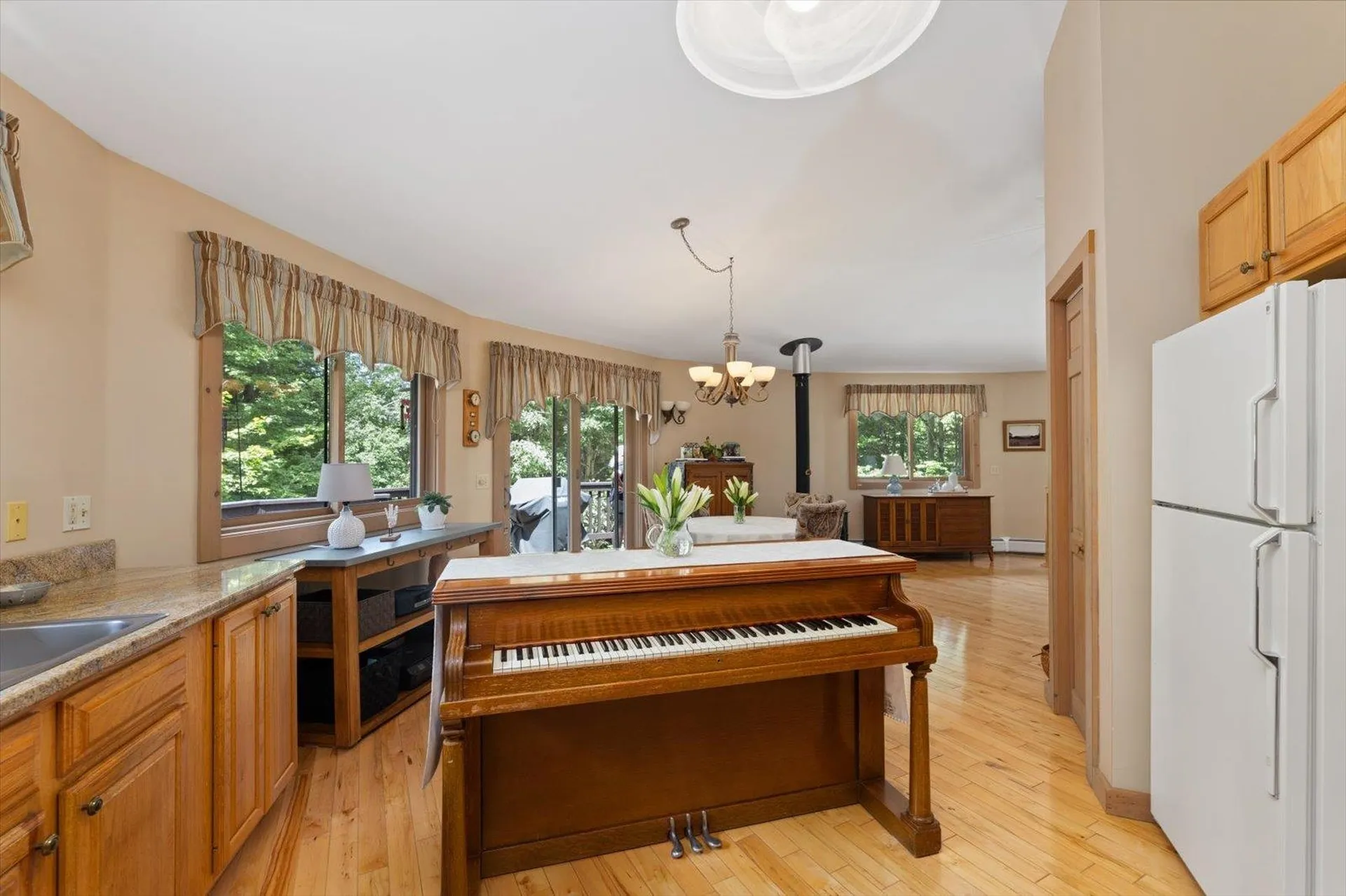 332 Eaton Road Swanzey NH 03446