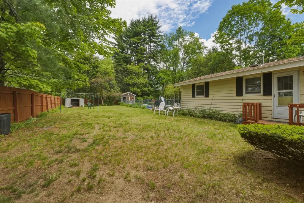 9 Sylvan Way Swanzey NH 03431