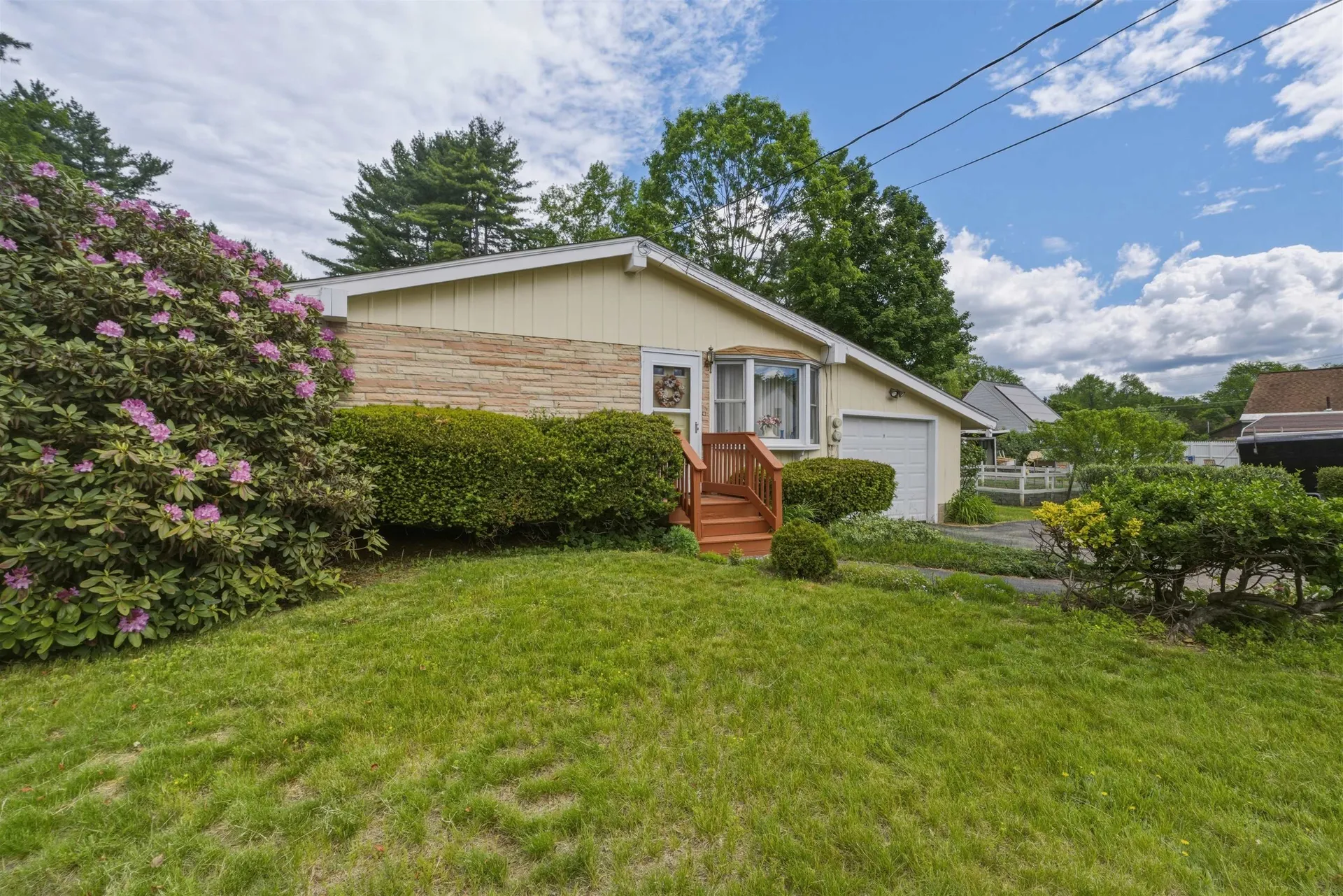 9 Sylvan Way Swanzey NH 03431
