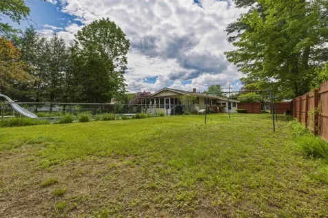 9 Sylvan Way Swanzey NH 03431