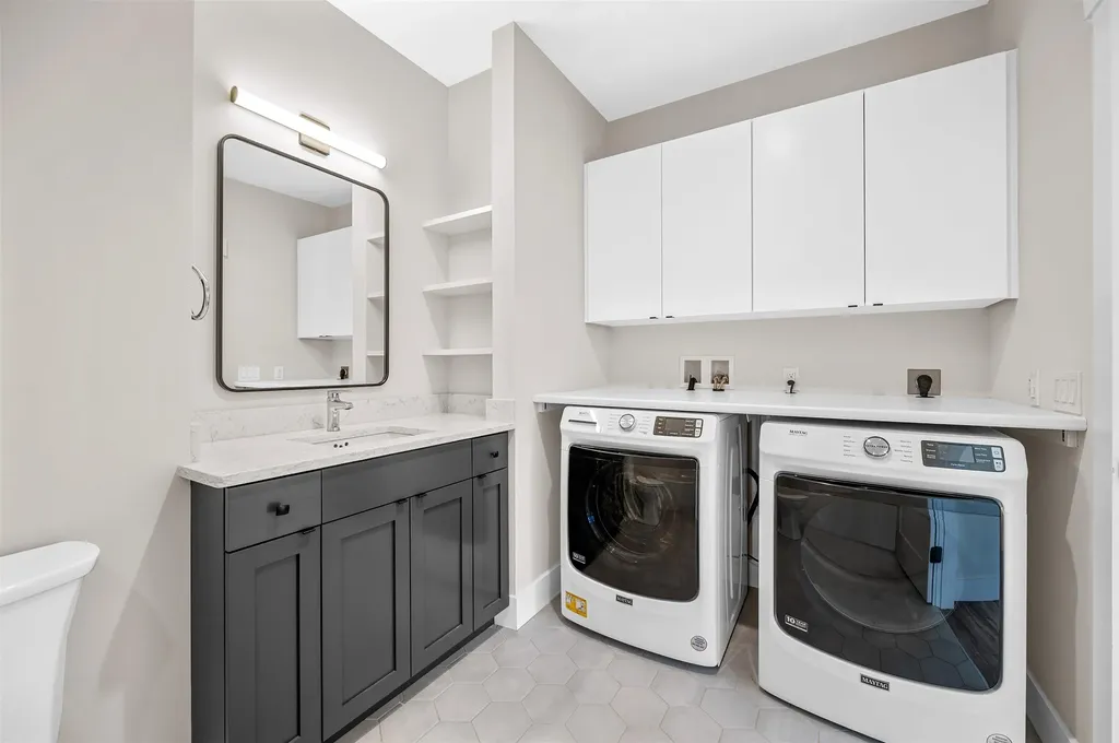 96 Aiken Street South Burlington VT 05403