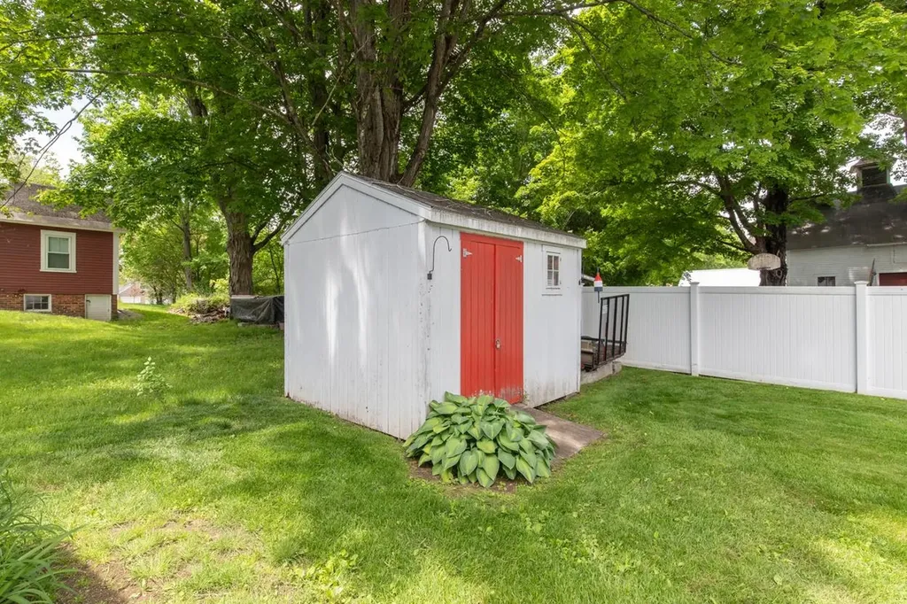 26 Cross Street Concord NH 03303