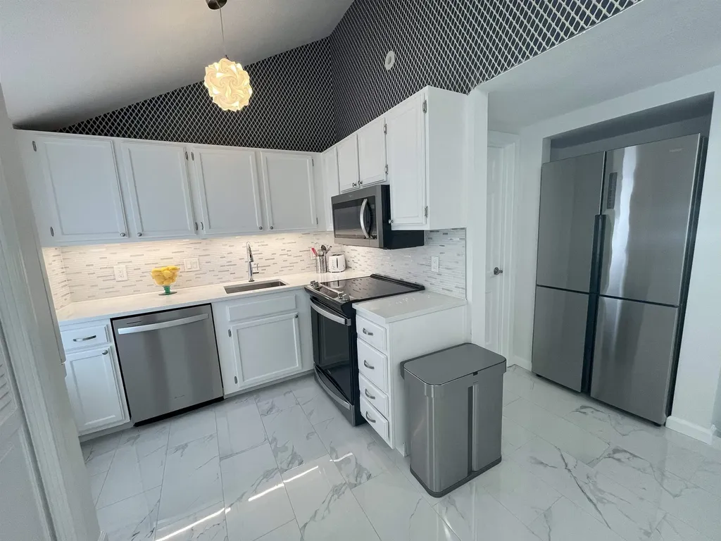 947 Ocean Boulevard Hampton NH 03842