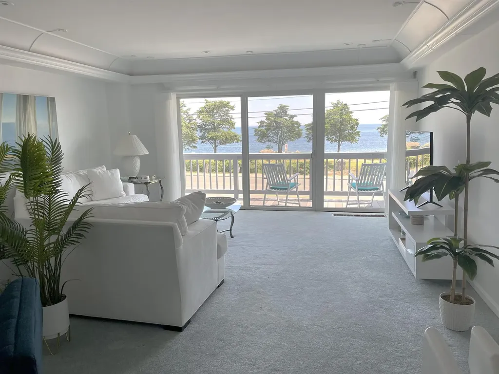 947 Ocean Boulevard Hampton NH 03842