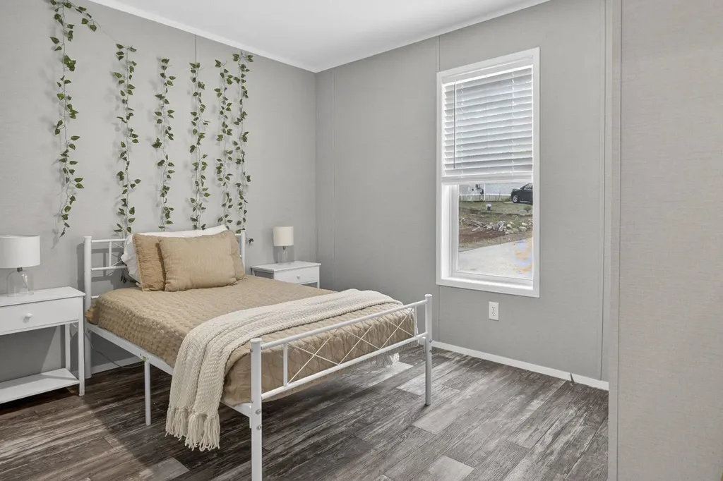 6 Neil Drive Allenstown NH 03275