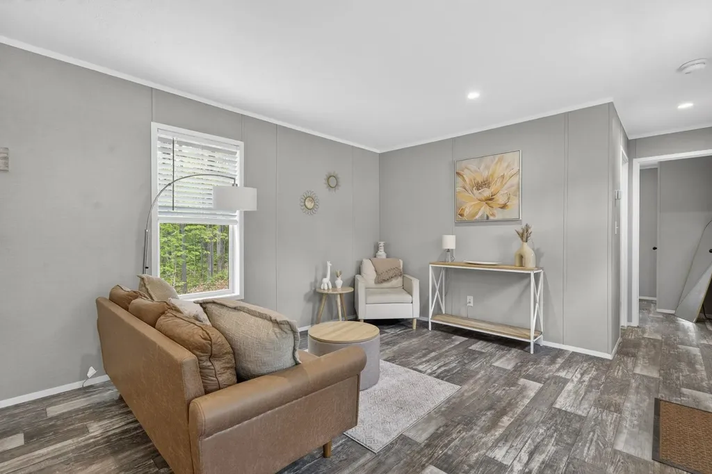 6 Neil Drive Allenstown NH 03275