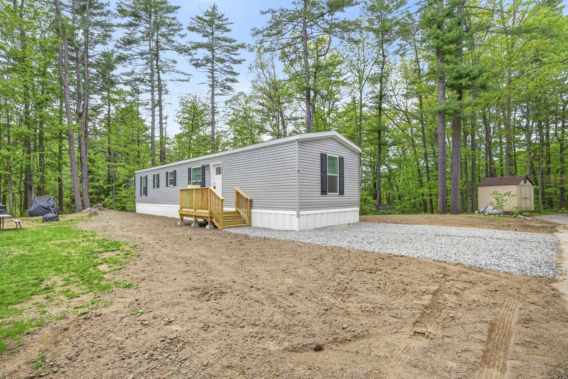 6 Neil Drive Allenstown NH 03275