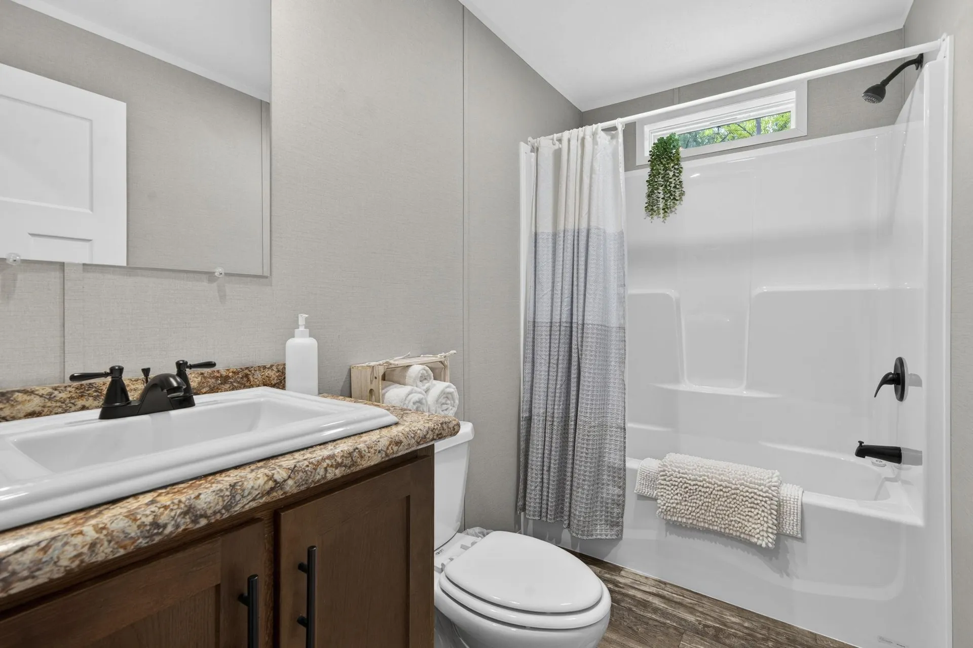 6 Neil Drive Allenstown NH 03275