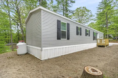 6 Neil Drive Allenstown NH 03275