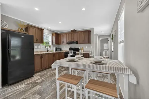 6 Neil Drive Allenstown NH 03275