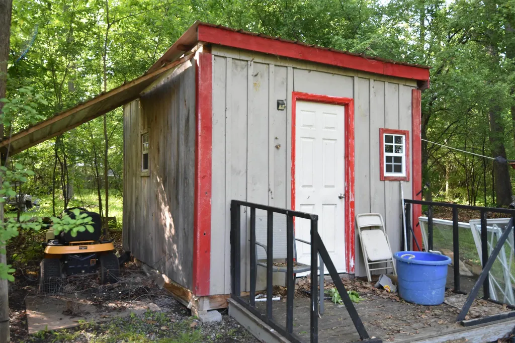 36 Island Drive Bridport VT 05734
