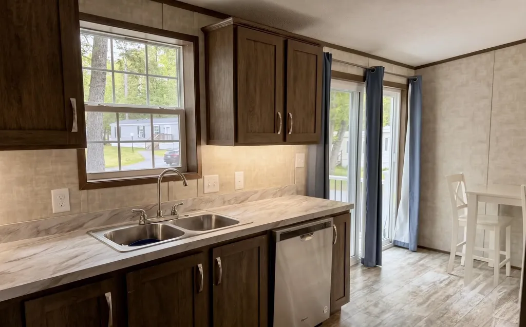 23 South Elderberry Lane Rochester NH 03867