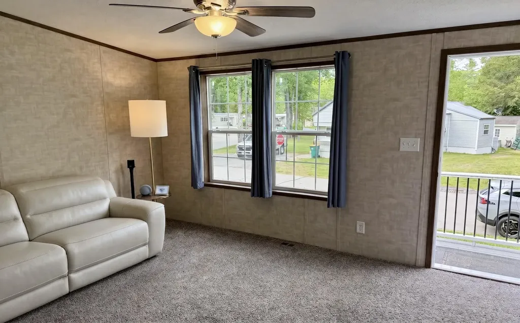 23 South Elderberry Lane Rochester NH 03867