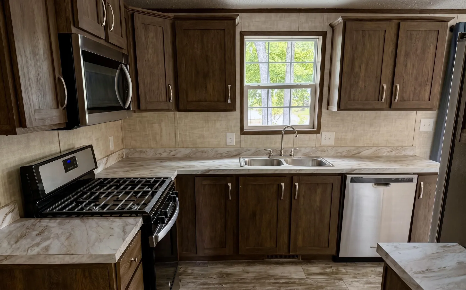 23 South Elderberry Lane Rochester NH 03867
