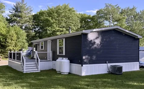 23 South Elderberry Lane Rochester NH 03867