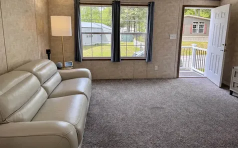 23 South Elderberry Lane Rochester NH 03867