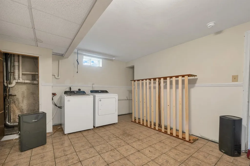 3 Edwards Street Tilton NH 03276