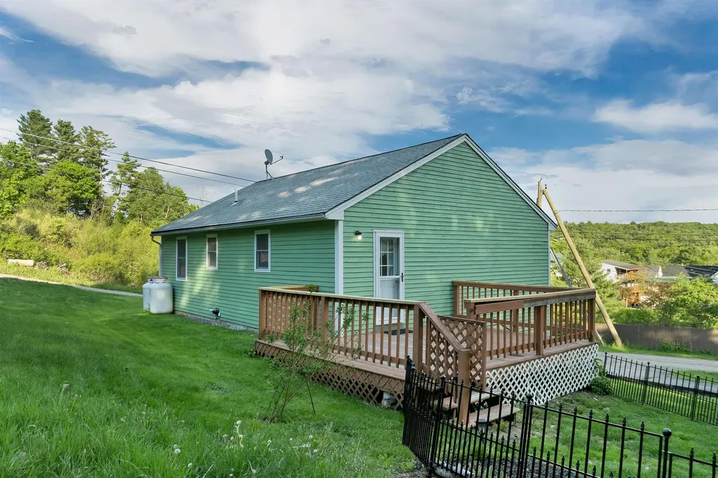 3 Edwards Street Tilton NH 03276