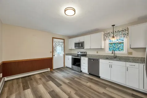 3 Edwards Street Tilton NH 03276