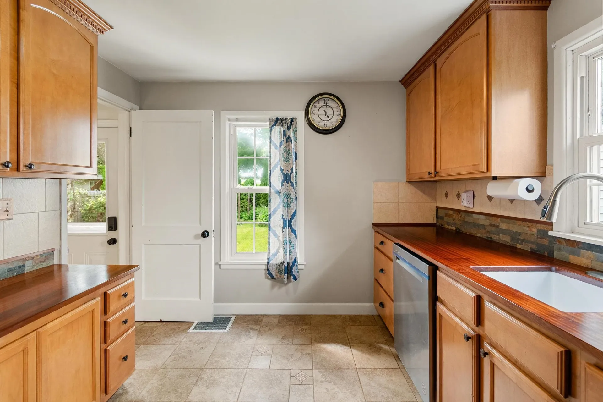 54 Birch Court Burlington VT 05408