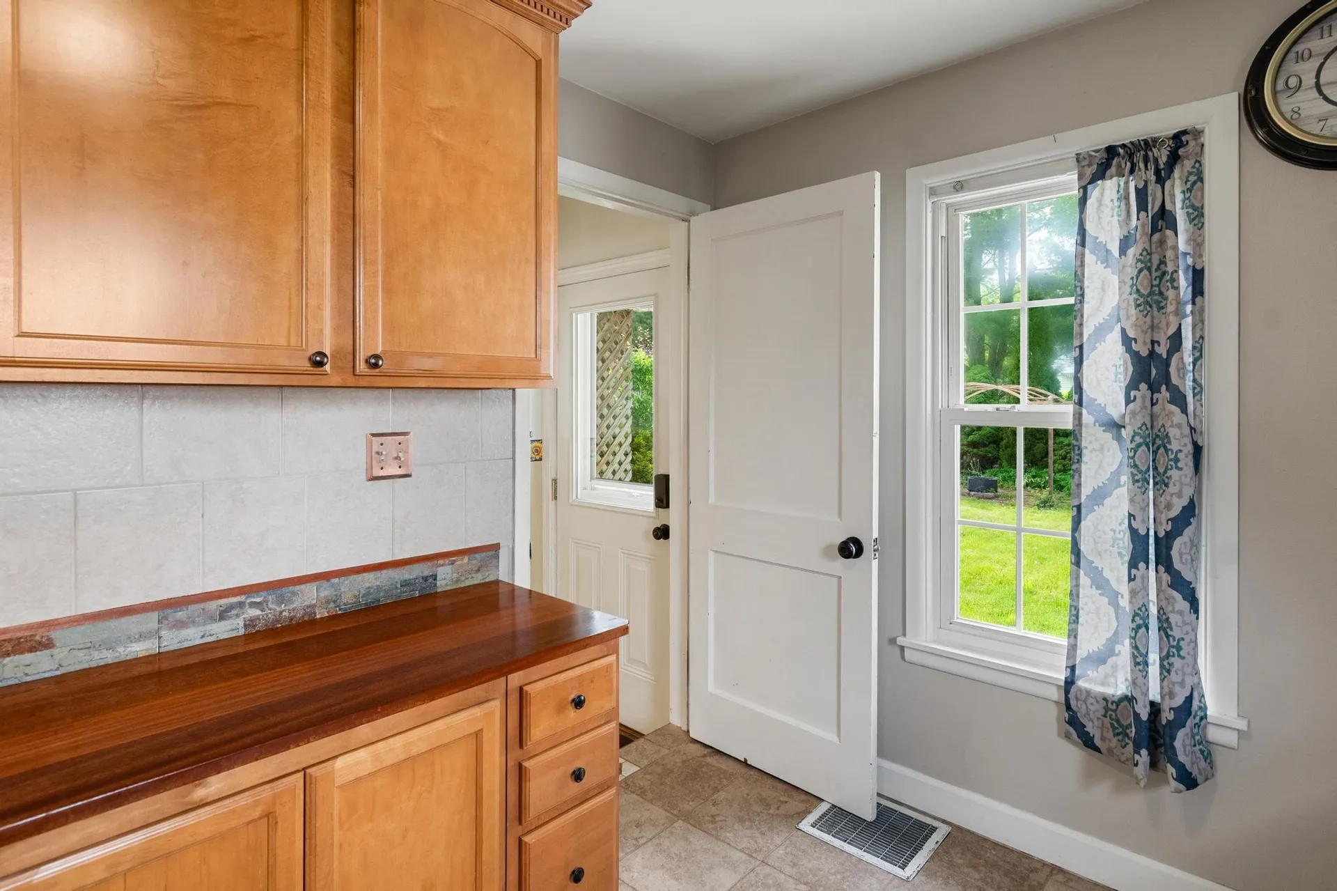 54 Birch Court Burlington VT 05408