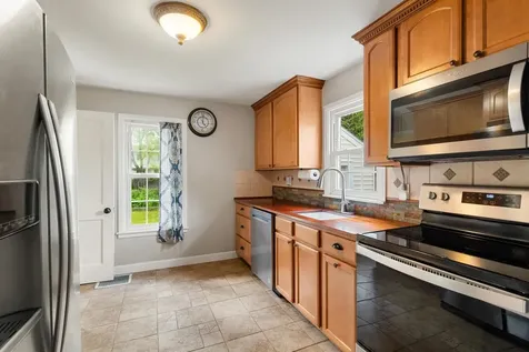 54 Birch Court Burlington VT 05408