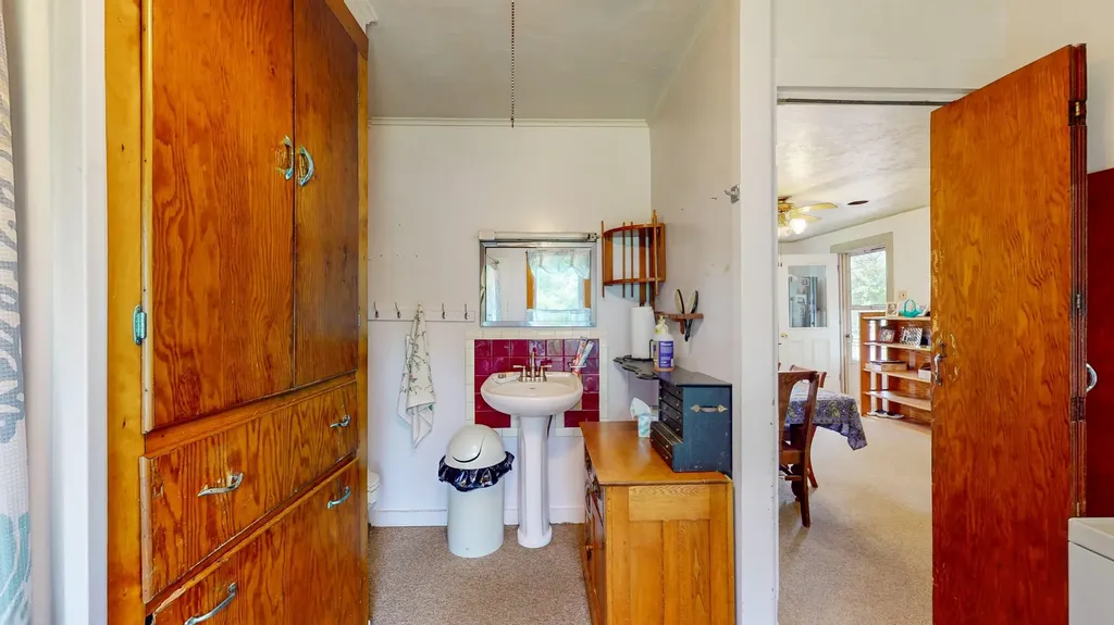 1703 Crown Point Road Bridport VT 05734