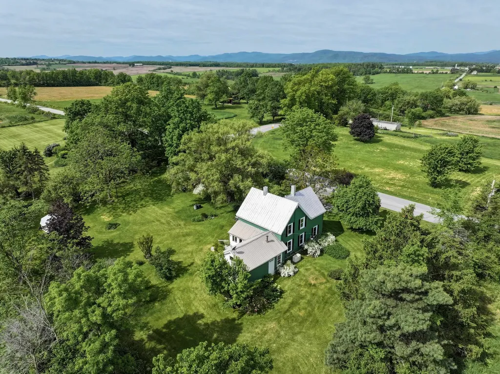 1703 Crown Point Road Bridport VT 05734