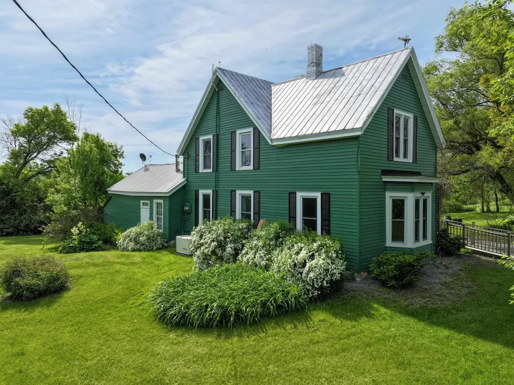 1703 Crown Point Road Bridport VT 05734