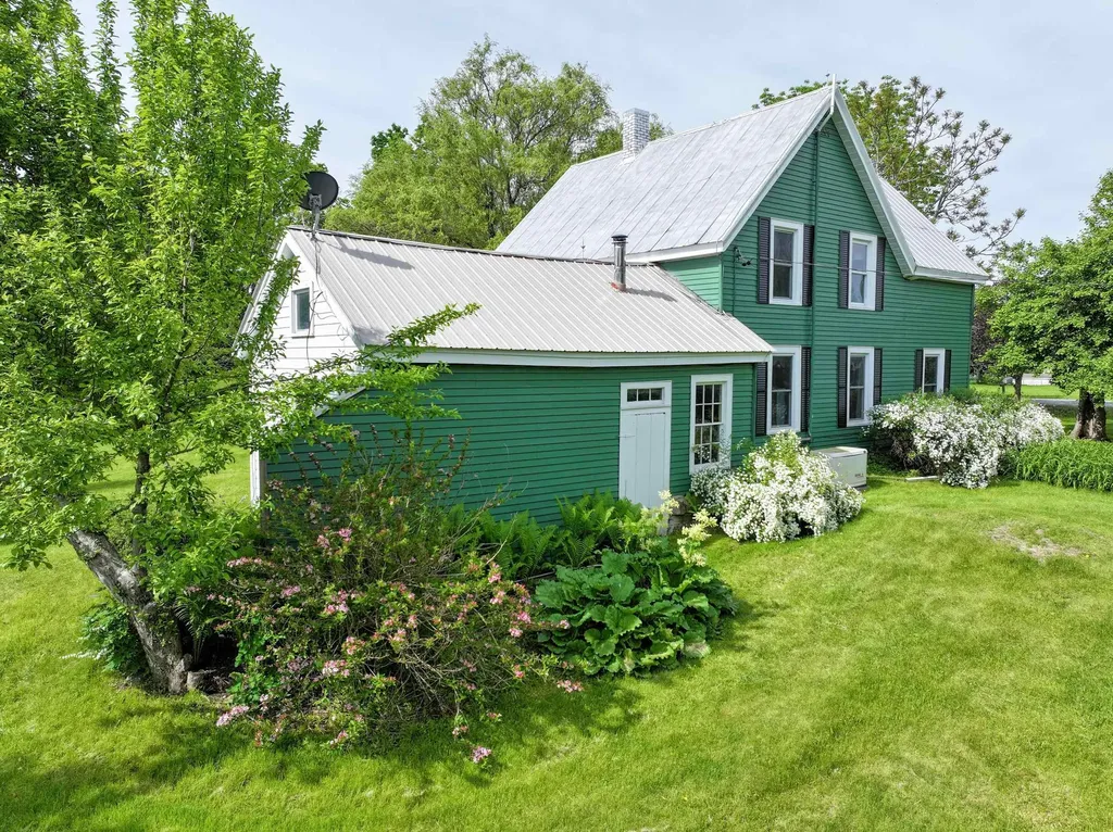 1703 Crown Point Road Bridport VT 05734
