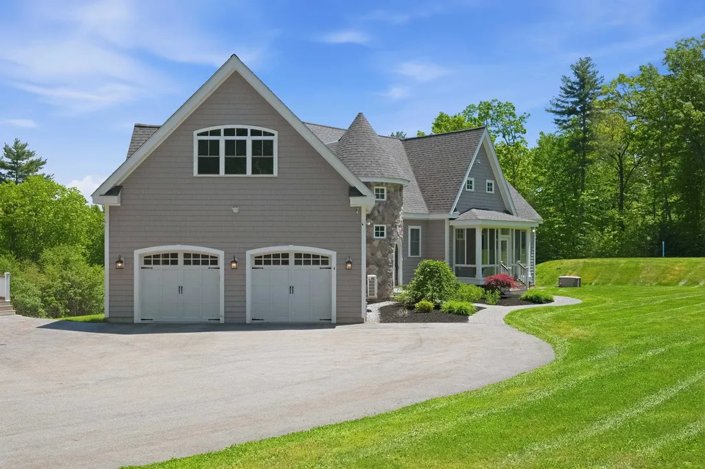 4 South Grater Road Merrimack NH 03054